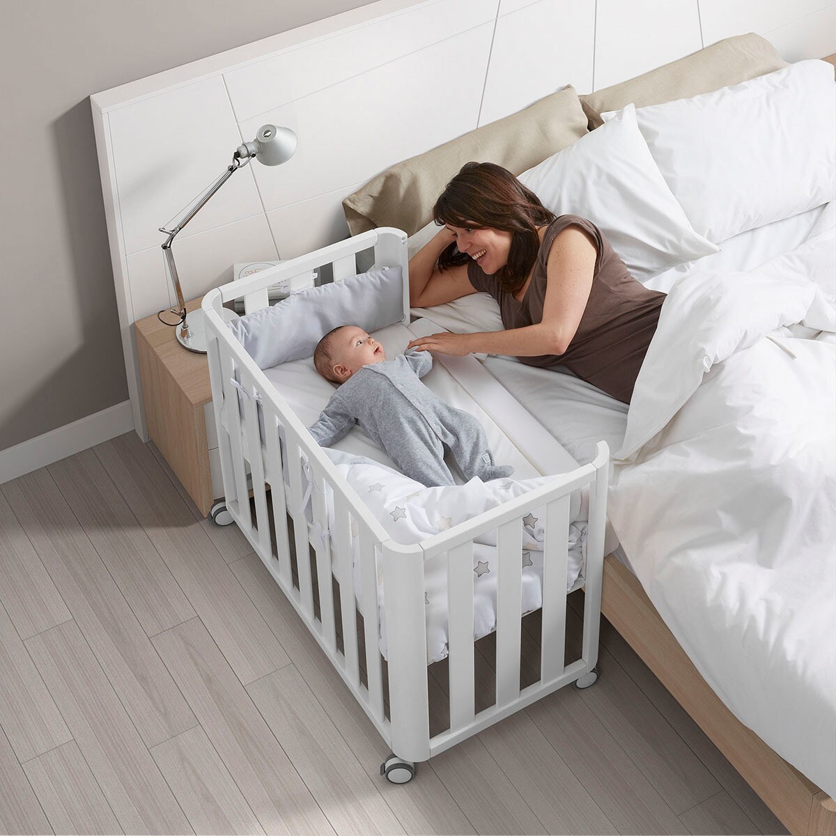 Cuna 120x60 DOCO Sleeping - Gris con colchón, colcha y protector — Noari  Kids